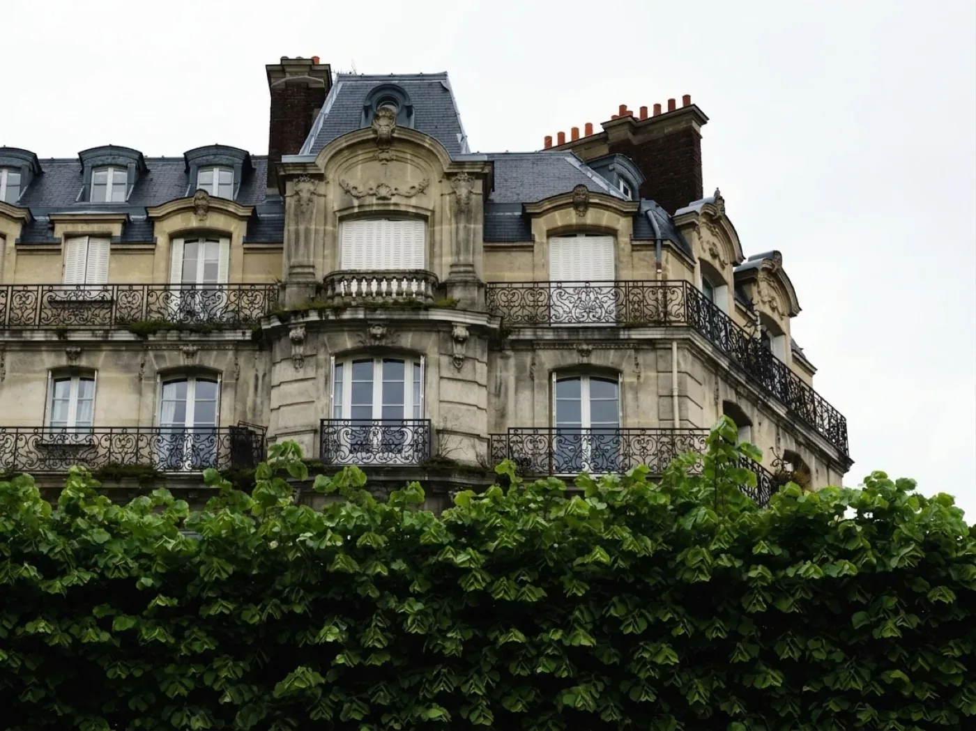 Ravalement façade pierre Champhol